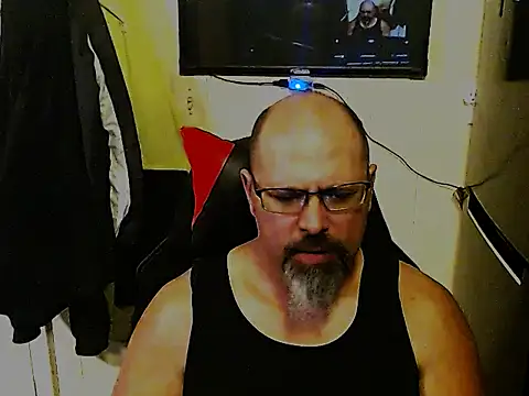 Snapshot of KrazyLegz chatting on 01/01/25, 01:47 KrazyLegz online show from 01/01/25, 01:47