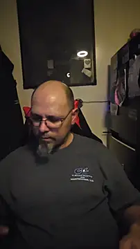 KrazyLegz online show from 01/11/26, 02:40