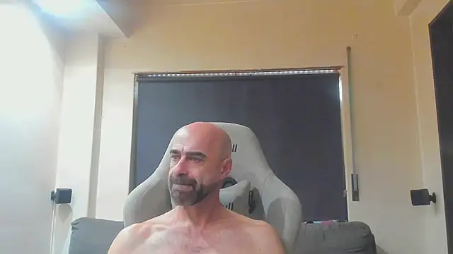 Snapshot of Bicopflirt chatting on 10/07/25, 08:26 Bicopflirt online show from 10/07/25, 08:26