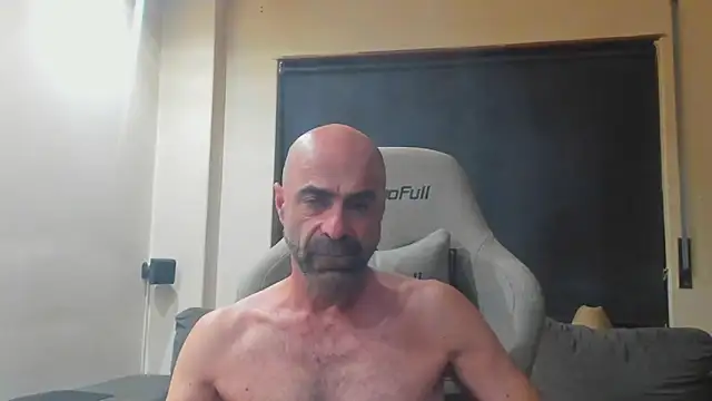 Bicopflirt online show from 10/29/25, 01:04