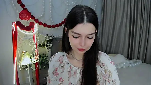 Snapshot of ContinentOfTranquility chatting on 04/13/26, 04:05 ContinentOfTranquility online show from 04/13/26, 04:05