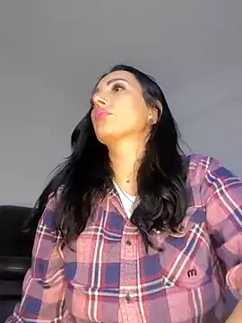 ReiyaRey online show from 10/23/25, 08:51