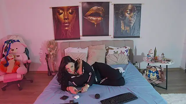 ReiyaRey online show from 02/11/26, 09:36