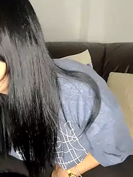 ReiyaRey online show from 11/04/25, 10:24