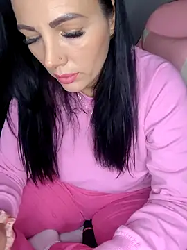 ReiyaRey online show from 10/29/25, 10:31