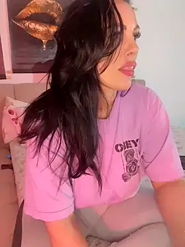 ReiyaRey online show from 02/25/26, 10:09