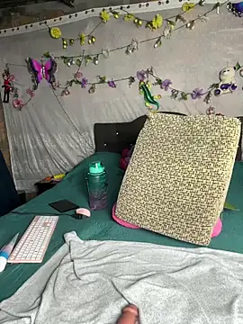 NinaGauther online show from 02/09/26, 02:15