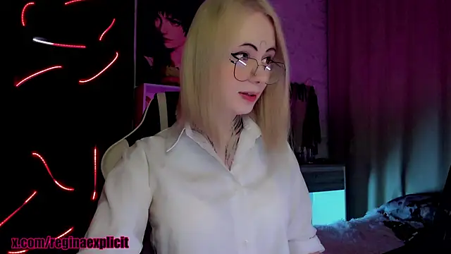 Snapshot of snake__bites chatting on 01/13/26, 12:04 snake bites online show from 01/13/26, 12:04