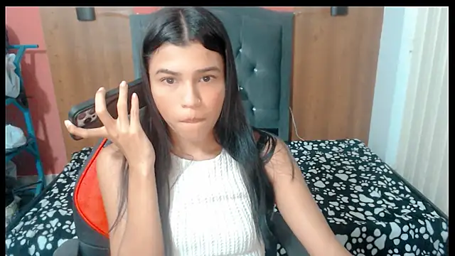 Snapshot of lyanamerry0 chatting on 10/02/25, 08:45 lyanamerry0 online show from 10/02/25, 08:45