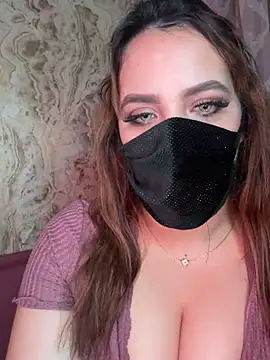 Snapshot of AMBER_SEXY99 chatting on 12/23/25, 02:22 AMBER SEXY99 online show from 12/23/25, 02:22