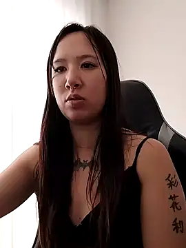 Snapshot of Japabaixinha chatting on 02/10/25, 12:29 Japabaixinha online show from 02/10/25, 12:29