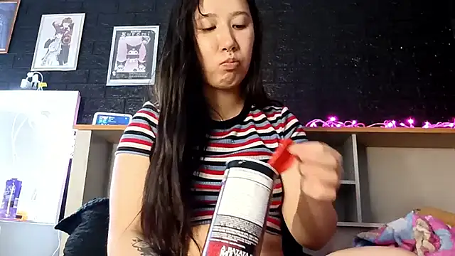 Japabaixinha online show from 11/02/25, 09:09