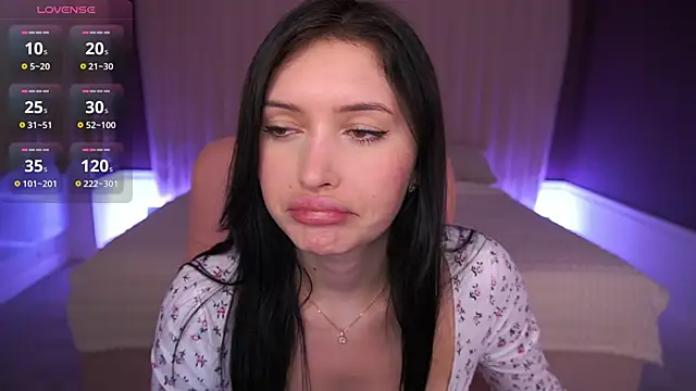 Snapshot of MilaSecrett chatting on 10/26/25, 02:17 MilaSecrett online show from 10/26/25, 02:17