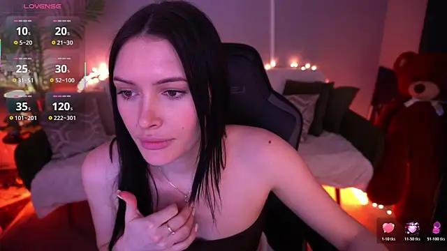 MilaSecrett online show from 04/14/26, 01:49