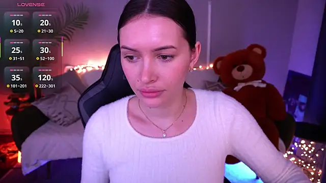 MilaSecrett online show from 04/10/26, 01:07