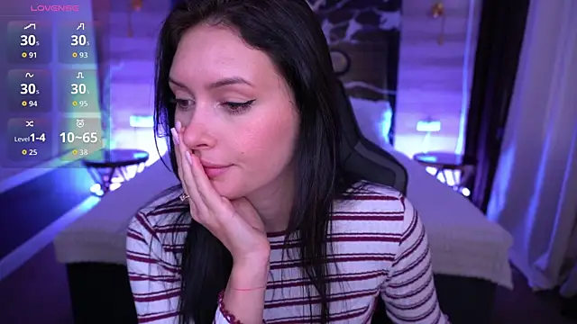 Snapshot of MilaSecrett chatting on 10/11/25, 01:23 MilaSecrett online show from 10/11/25, 01:23