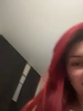 Snapshot of MilaSecrett chatting on 03/05/25, 10:10 MilaSecrett online show from 03/05/25, 10:10