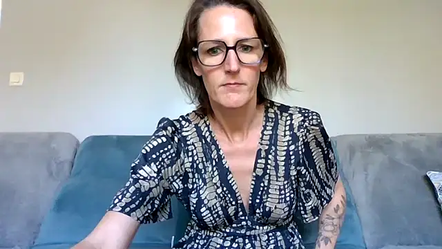 couplesensuel20 online show from 04/04/26, 10:00