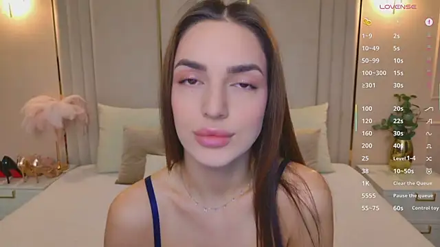 BellaHalles online show from 01/19/26, 05:55