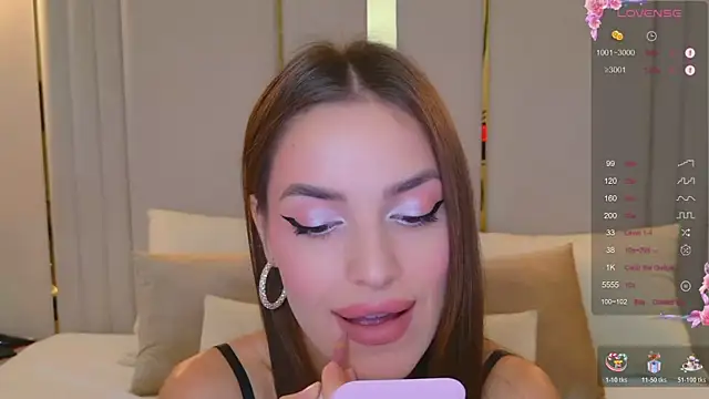 BellaHalles online show from 10/24/25, 06:12