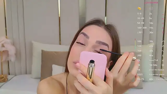 BellaHalles online show from 02/22/26, 05:43