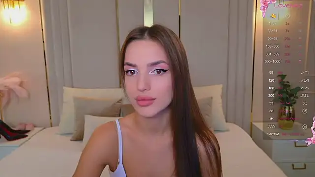 BellaHalles online show from 11/09/25, 06:06