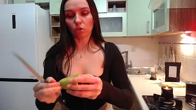 Snapshot of Jinna_milli chatting on 02/05/25, 08:35 Jinna milli online show from 02/05/25, 08:35