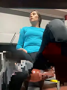 Jinna milli online show from 11/19/25, 03:23