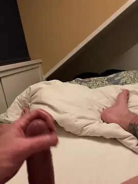 LivingLegend1978 online show from 02/11/26, 11:04