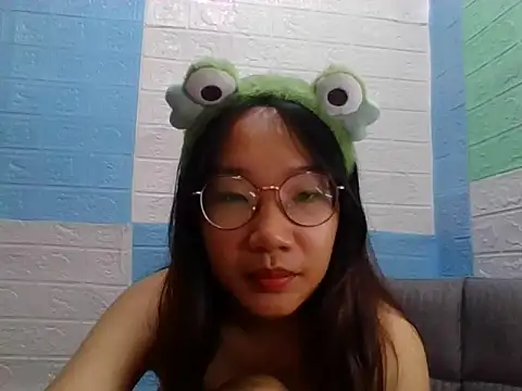 Snapshot of Nanoko chatting on 09/30/25, 01:28 Nanoko online show from 09/30/25, 01:28