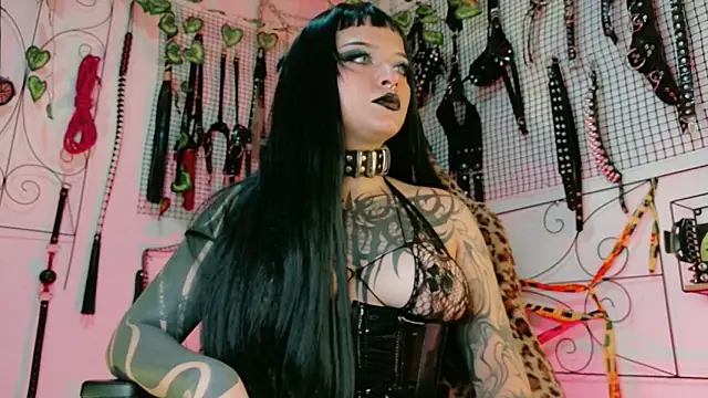 Snapshot of Agatha_BDSM chatting on 04/30/26, 08:57 Agatha BDSM online show from 04/30/26, 08:57