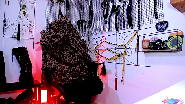 Agatha BDSM online show from 11/12/25, 07:40