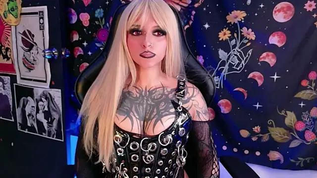 Snapshot of Agatha_BDSM chatting on 05/23/26, 10:31 Agatha BDSM online show from 05/23/26, 10:31