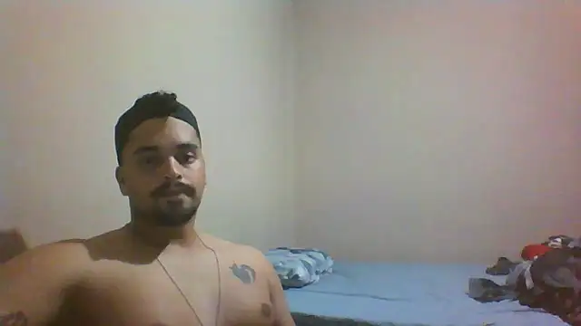 Snapshot of Xcumshot33 chatting on 10/17/25, 03:21 Xcumshot33 online show from 10/17/25, 03:21