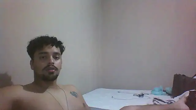 Snapshot of Xcumshot33 chatting on 10/07/25, 07:48 Xcumshot33 online show from 10/07/25, 07:48