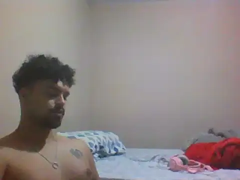Snapshot of Xcumshot33 chatting on 12/06/24, 03:24 Xcumshot33 online show from 12/06/24, 03:24