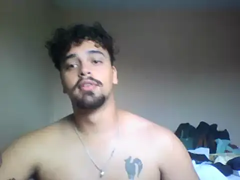 Snapshot of Xcumshot33 chatting on 12/18/24, 03:44 Xcumshot33 online show from 12/18/24, 03:44