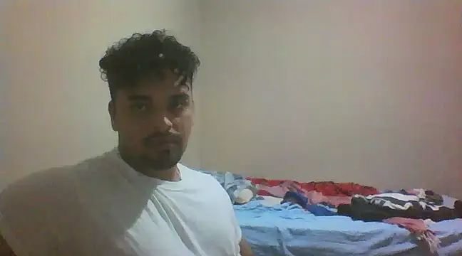 Snapshot of Xcumshot33 chatting on 03/21/25, 02:18 Xcumshot33 online show from 03/21/25, 02:18