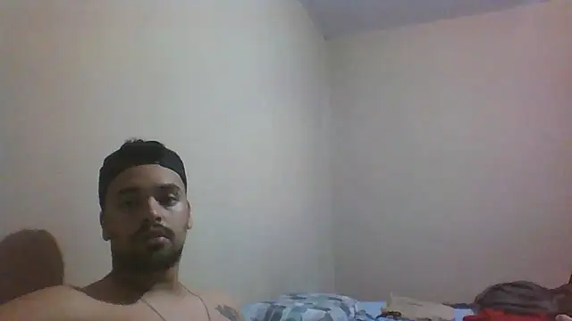 Snapshot of Xcumshot33 chatting on 09/23/25, 03:24 Xcumshot33 online show from 09/23/25, 03:24