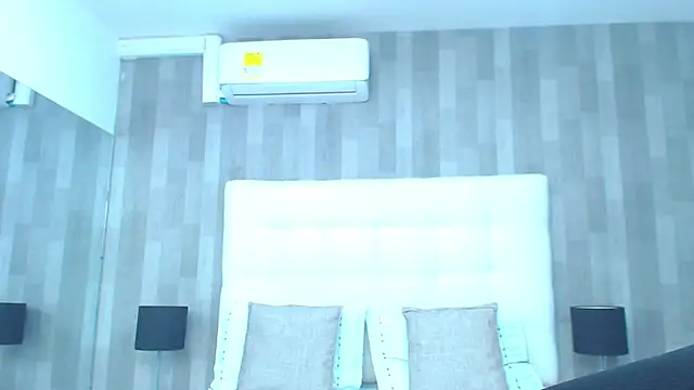 LeahMillerr online show from 11/29/25, 12:49