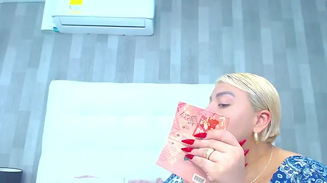 LeahMillerr online show from 03/11/26, 12:54