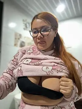 solecito 22 online show from 11/30/25, 03:07