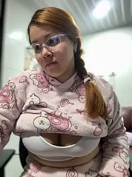 Snapshot of solecito_22 chatting on 02/12/26, 02:22 solecito 22 online show from 02/12/26, 02:22