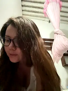 solecito 22 online show from 10/14/25, 03:07