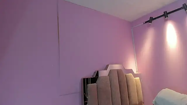 Snapshot of LoveQueen2 chatting on 01/16/26, 11:58 LoveQueen2 online show from 01/16/26, 11:58