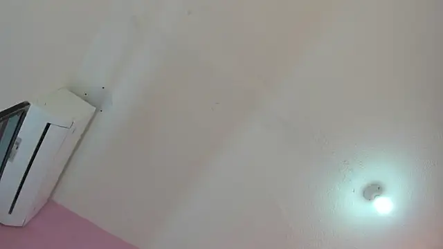 Snapshot of LoveQueen2 chatting on 02/12/26, 11:21 LoveQueen2 online show from 02/12/26, 11:21