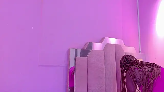 LoveQueen2 online show from 07/03/26, 12:00