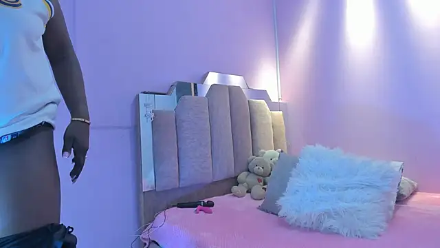 LoveQueen2 online show from 09/27/25, 12:00
