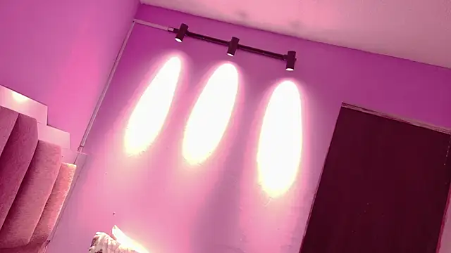 LoveQueen2 online show from 06/04/26, 11:48