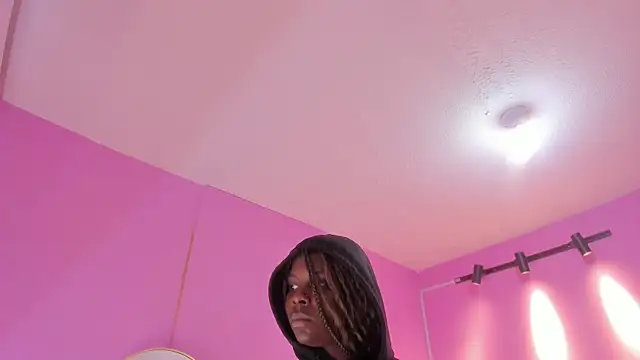 Snapshot of LoveQueen2 chatting on 01/09/26, 11:50 LoveQueen2 online show from 01/09/26, 11:50